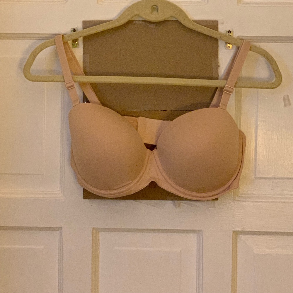 PINK Victoria's Secret Every Day Underwire T-Shirt Bra 36D Beige